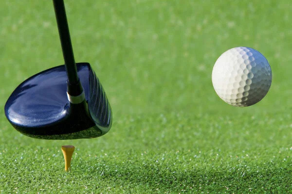 Dein eigener Golfplatz mit Sportkunstrasen – So geht’s - Dein eigener Golfplatz mit Sportkunstrasen – So geht’s